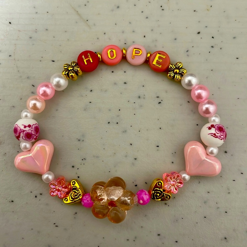 Hope bracelet in pink and gold